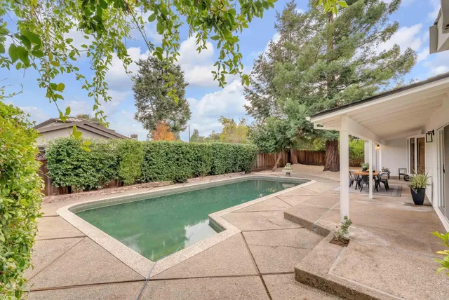 $3,698,000 | 905 Spencer Way, Los Altos, CA 94024