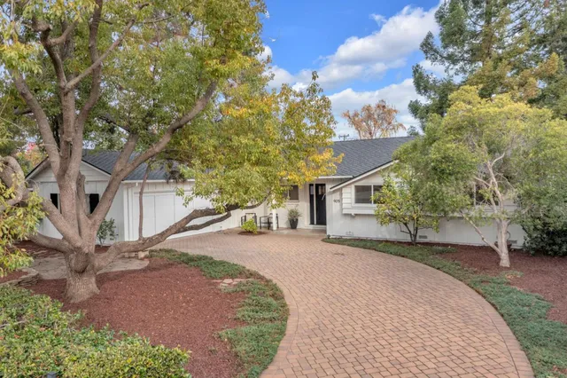 $3,698,000 | 905 Spencer Way, Los Altos, CA 94024