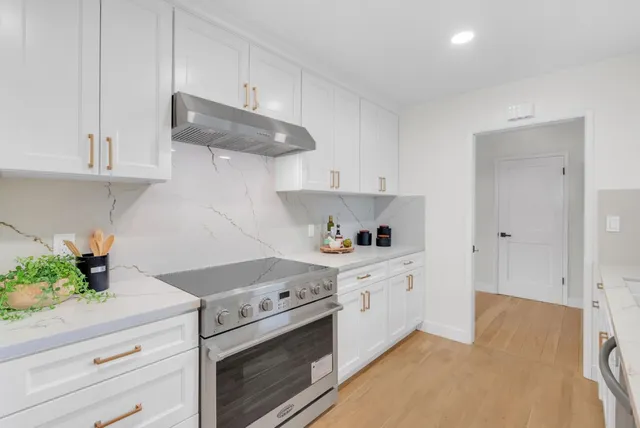 $3,698,000 | 905 Spencer Way, Los Altos, CA 94024