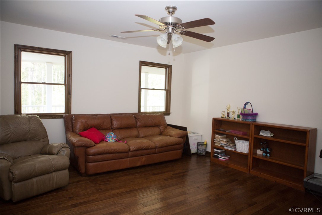 5425 Willow Hill Road Spring Grove, VA 23881 - Photo 13 of 20 Gallery Image 13