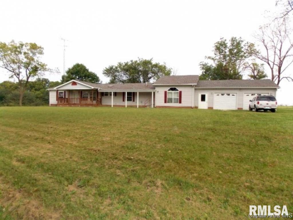 5288 Tickridge Road Palmyra, IL 62674 - Photo 2 of 28