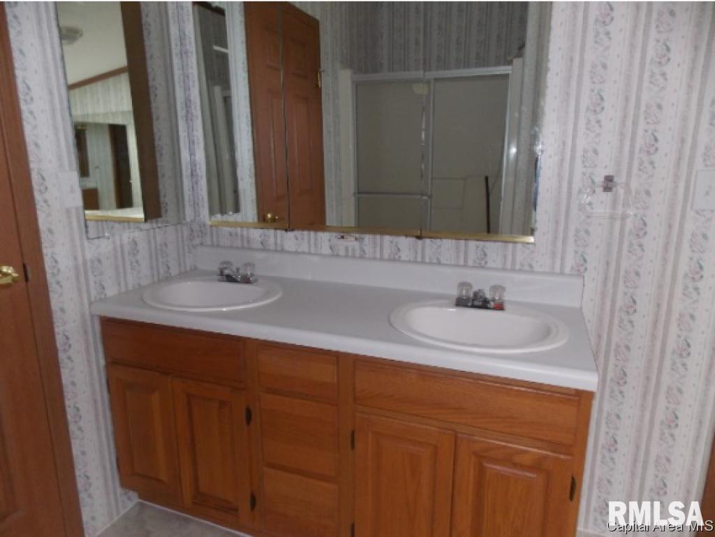 5288 Tickridge Road Palmyra, IL 62674 - Photo 24 of 28