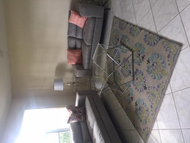 1088 Cornwall East, Unit 1088 Boca Raton, FL 33434 - Photo 3 of 43 LIVING ROOM