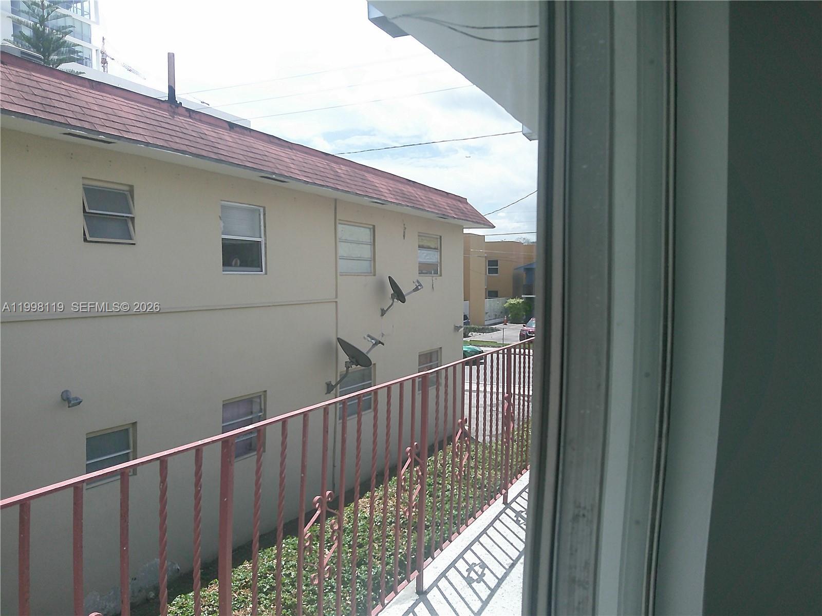 461 Southwest 7th Street, Unit 5 Miami, FL 33130 - Photo 6 of 8