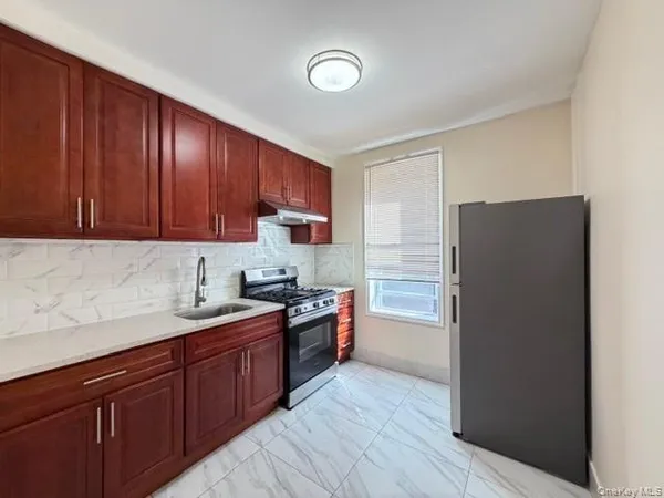 $849,000 | 2896 Heath Avenue | Kingsbridge Heights