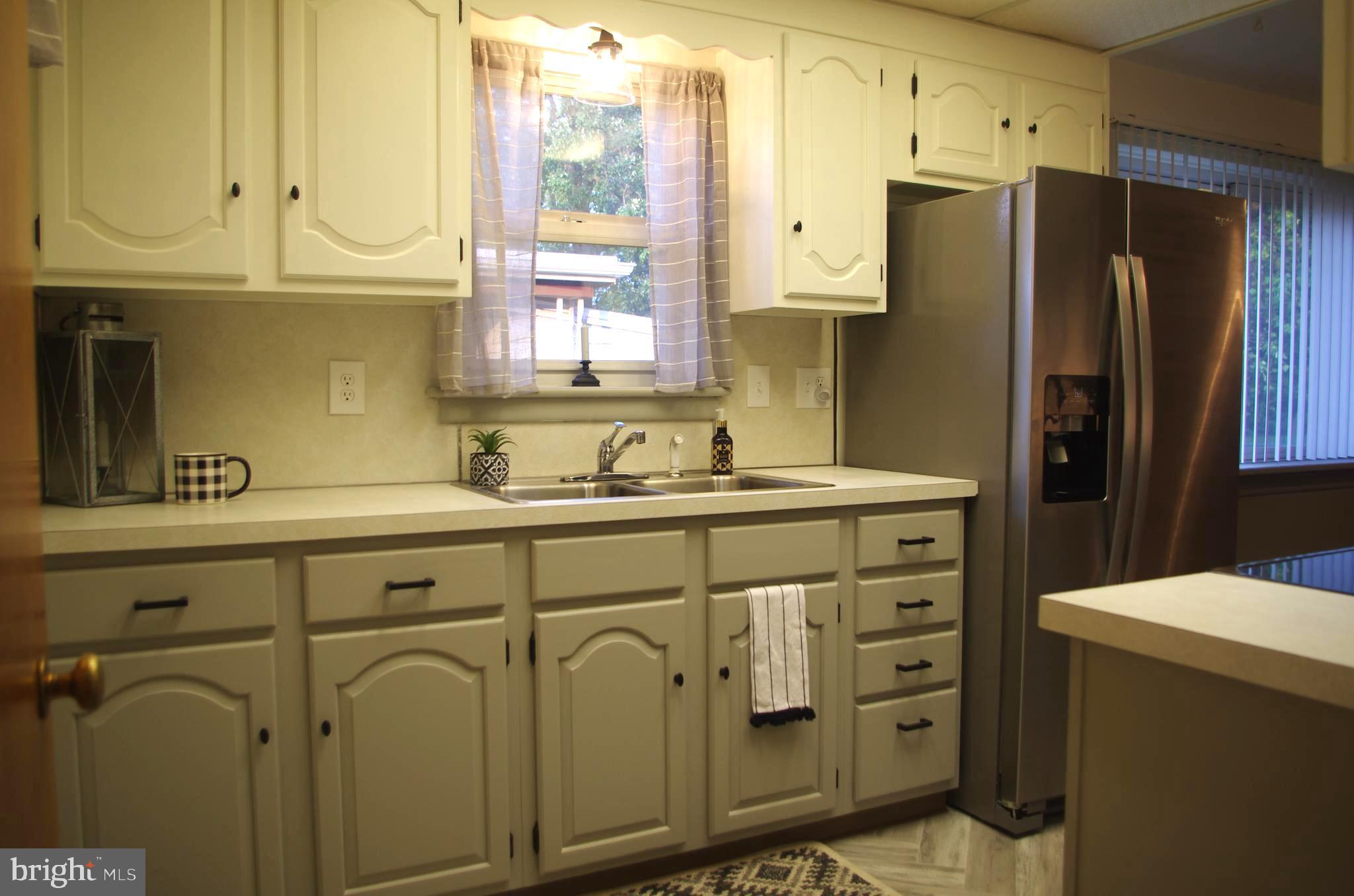 401 Berryhill Road Harrisburg, PA 17109 - Photo 3 of 17 Gallery Image 3