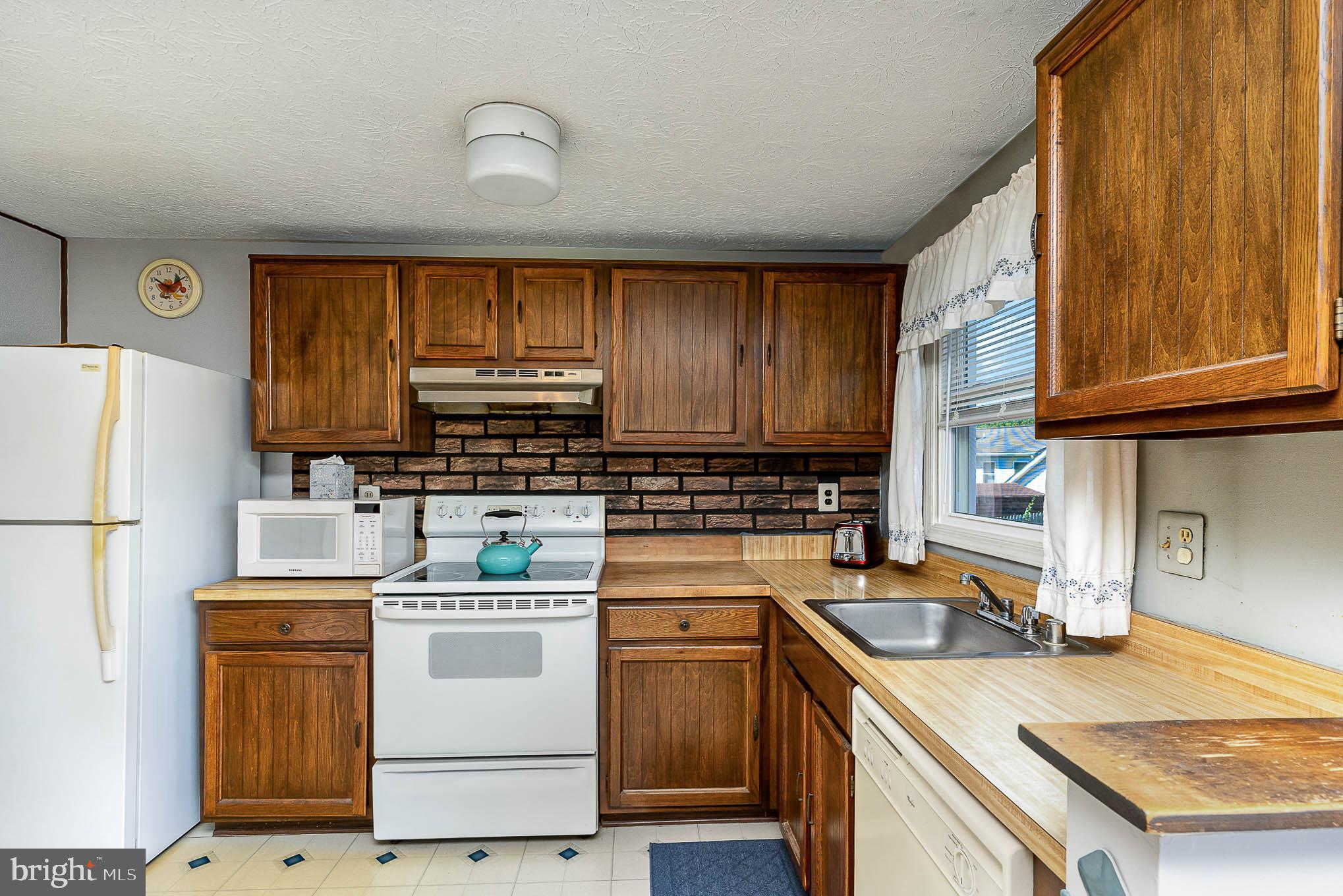 4 Tulip Tree Court Baltimore, MD 21221 - Photo 13 of 24 Gallery Image 13