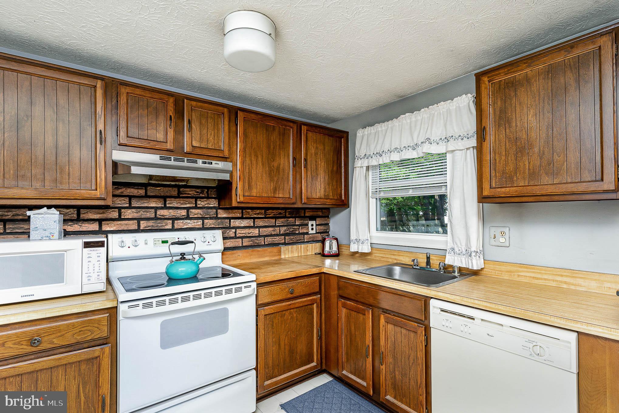 4 Tulip Tree Court Baltimore, MD 21221 - Photo 14 of 24 Gallery Image 14