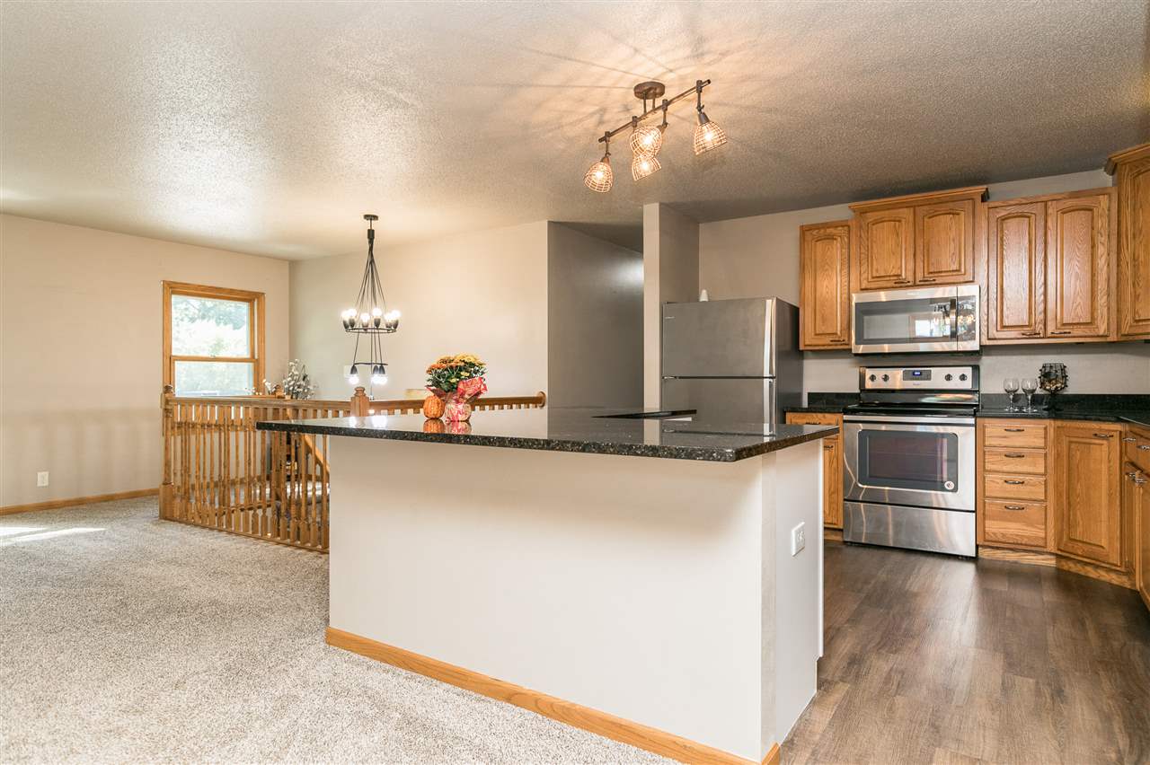170 Chatham Road Northeast Cedar Rapids, IA 52402 - Photo 18 of 50 Gallery Image 18
