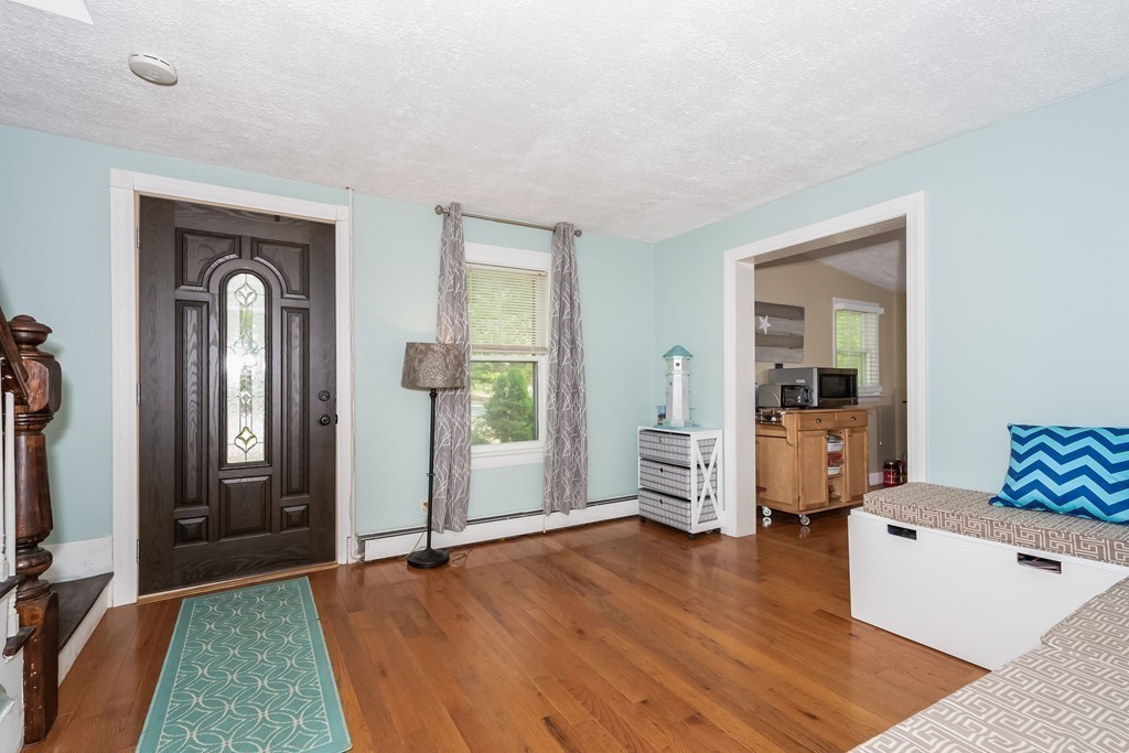 437 South Bolton Road Bolton, MA 01740 - Photo 3 of 27 Gallery Image 3