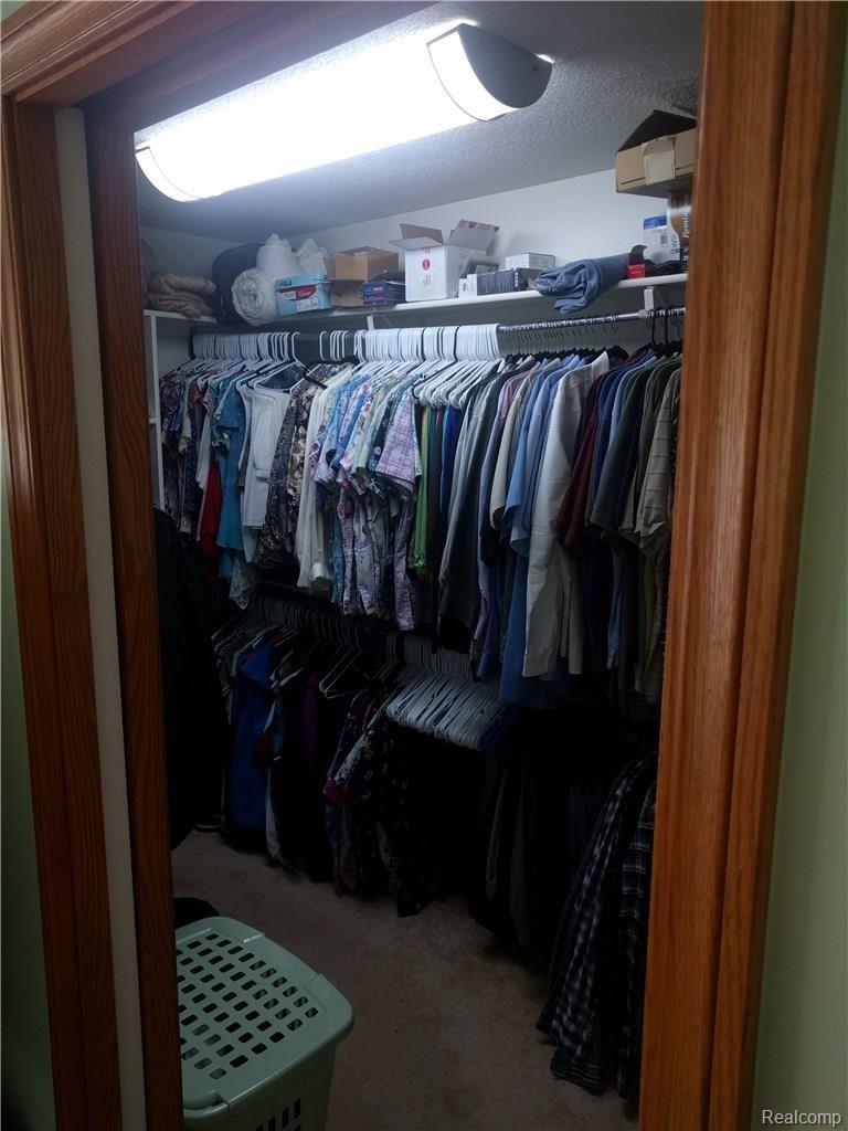 13605 Rattalee Lake Road Davisburg, MI 48350 - Photo 18 of 36 Master Suite closet