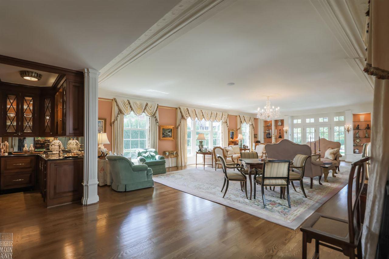 625 Lake Shore Road Grosse Pointe, MI 48236 - Photo 10 of 59