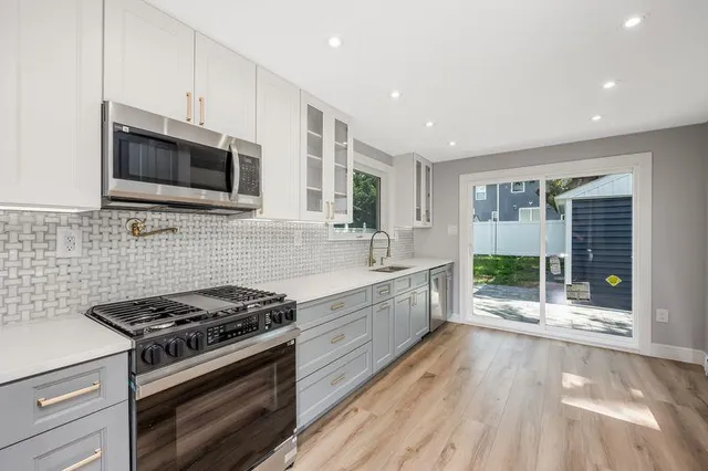 $949,000 | 335 Peninsula Boulevard, Cedarhurst, NY 11516