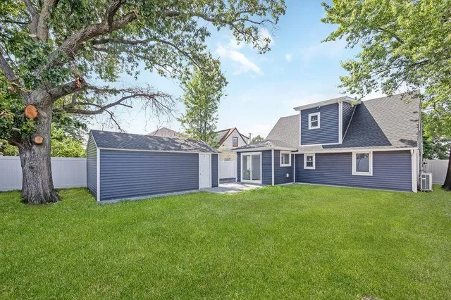 $949,000 | 335 Peninsula Boulevard, Cedarhurst, NY 11516