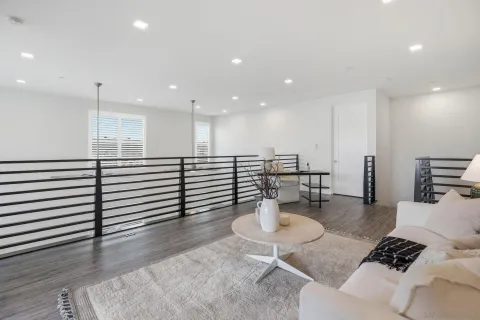$1,549,000 | 2420 Community Lane, Unit 44, San Diego, CA 92108