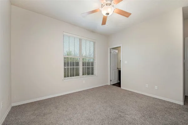 $1,900 | 533 Forest Drive, College Station, TX 77840