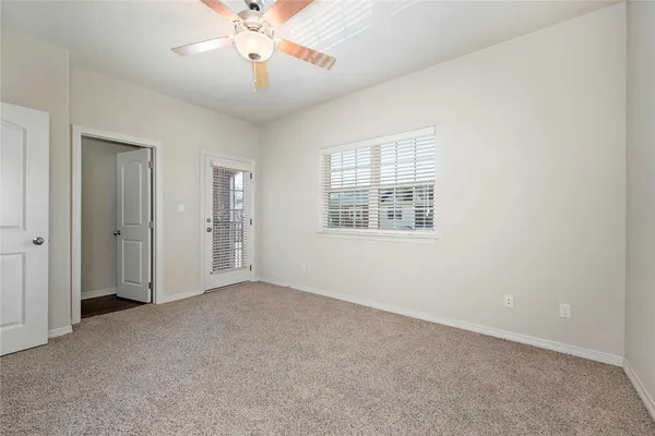$1,900 | 533 Forest Drive, College Station, TX 77840