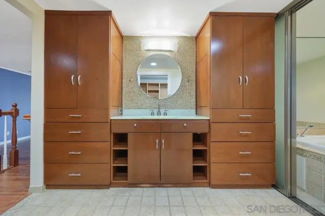 $925,000 | 5605 Friars Road, Unit 280, San Diego, CA 92110