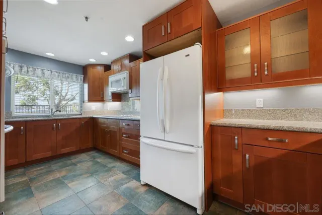 $925,000 | 5605 Friars Road, Unit 280, San Diego, CA 92110