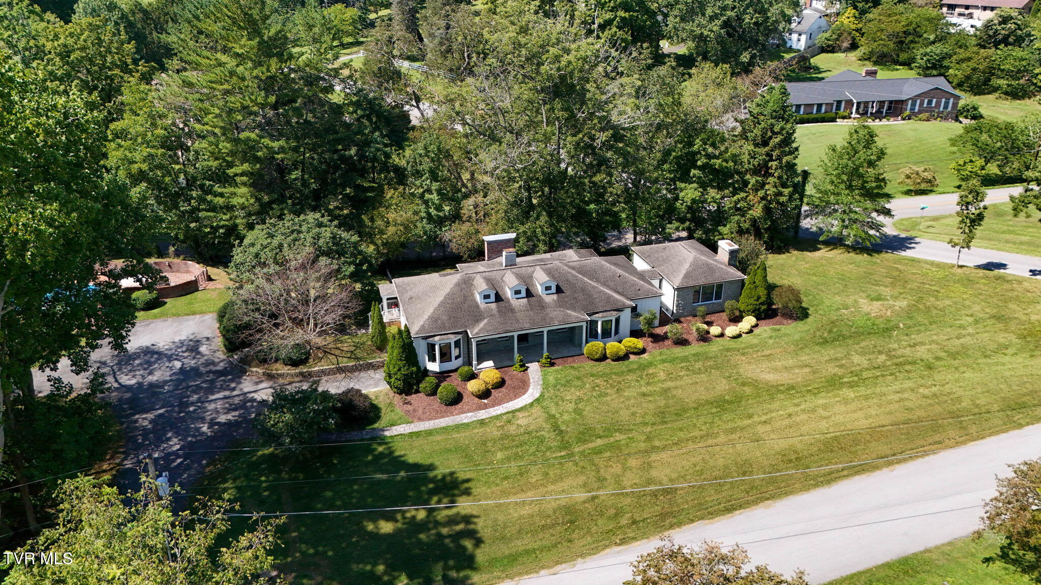 204 Parkway Road Bristol, TN 37620 - Photo 71 of 75 85-web-or-mls-204 Parkway Rd Drone KW-19