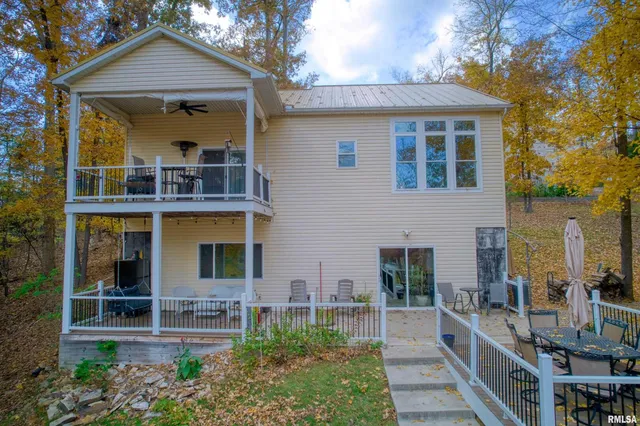 $599,000 | 1415 Lake Shore Drive, Goreville, IL 62939