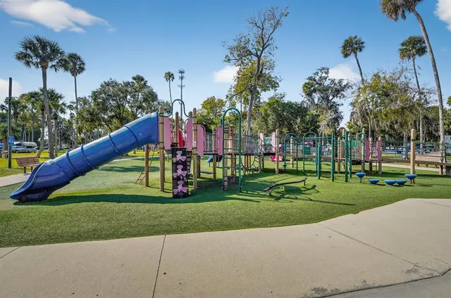 $418,500 | 929 George Hecker Drive, South Daytona, FL 32119