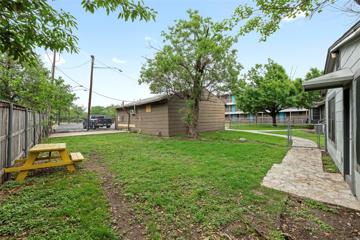 2500 Manor Road Austin, TX 78722 - Photo 25 of 27