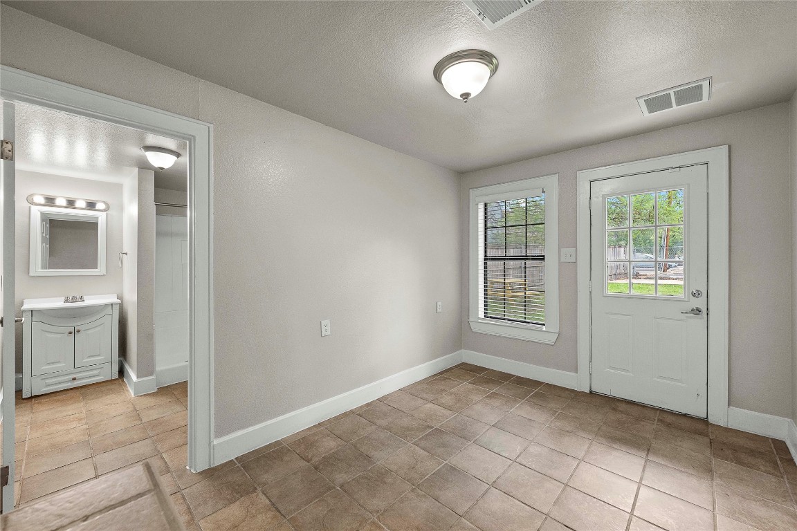 2500 Manor Road Austin, TX 78722 - Photo 10 of 27