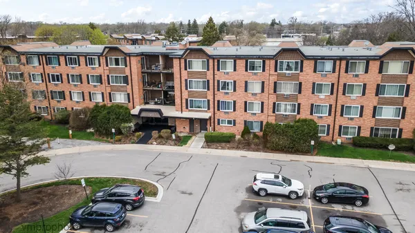$225,000 | 1116 South New Wilke Road, Unit 2209, Arlington Heights, IL 60005