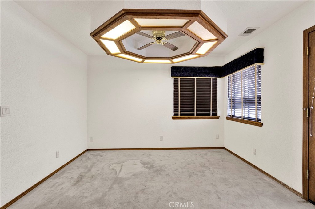 18588 Kamana Road Apple Valley, CA 92307 - Photo 33 of 47