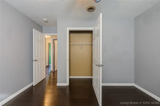 $319,000 | 914 Henryville Bluelick Road, Henryville, IN 47126