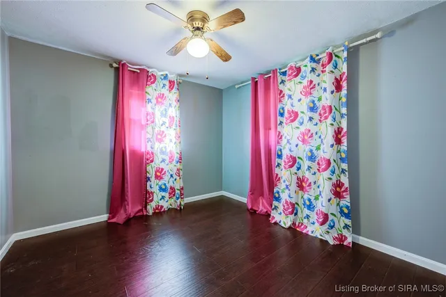 $319,000 | 914 Henryville Bluelick Road, Henryville, IN 47126