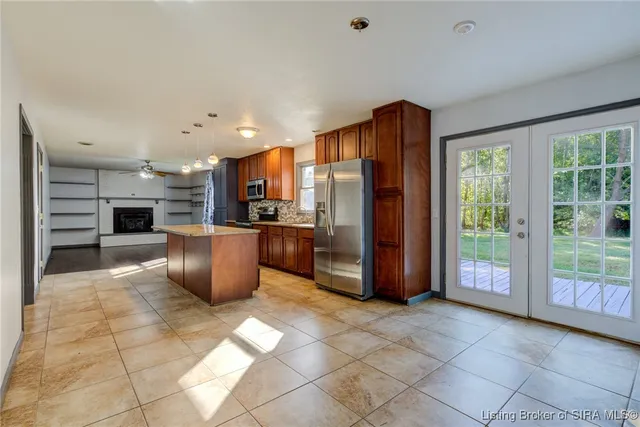 $319,000 | 914 Henryville Bluelick Road, Henryville, IN 47126