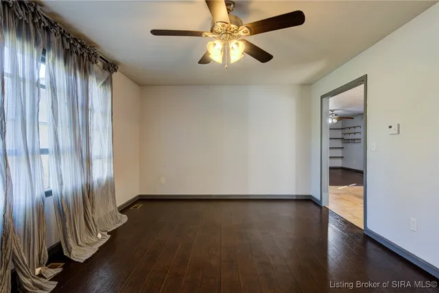 $319,000 | 914 Henryville Bluelick Road, Henryville, IN 47126