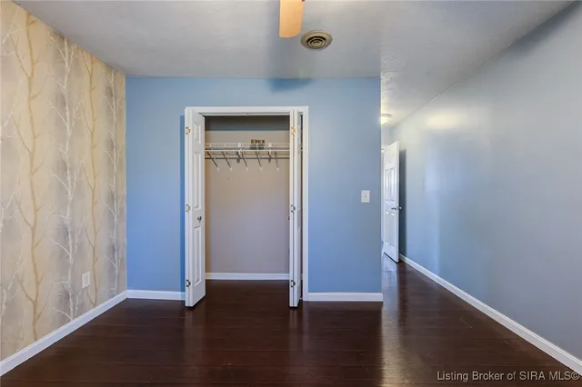 $319,000 | 914 Henryville Bluelick Road, Henryville, IN 47126