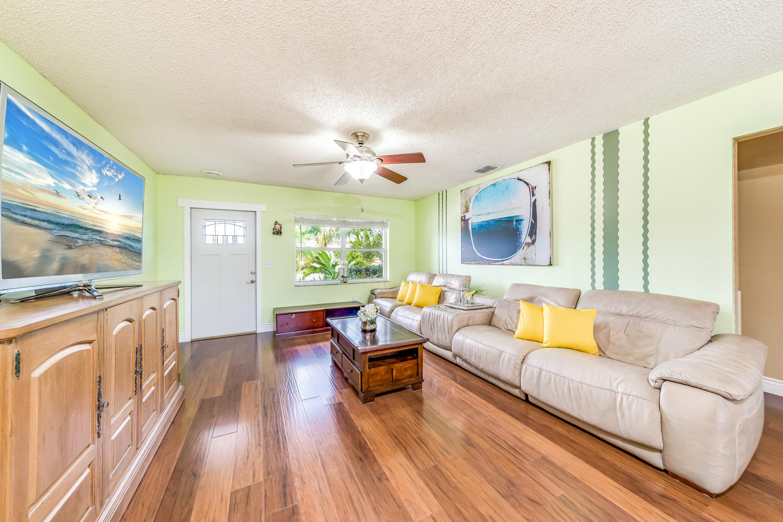22491 Labrador Street Boca Raton, FL 33428 - Photo 15 of 74 Living Room