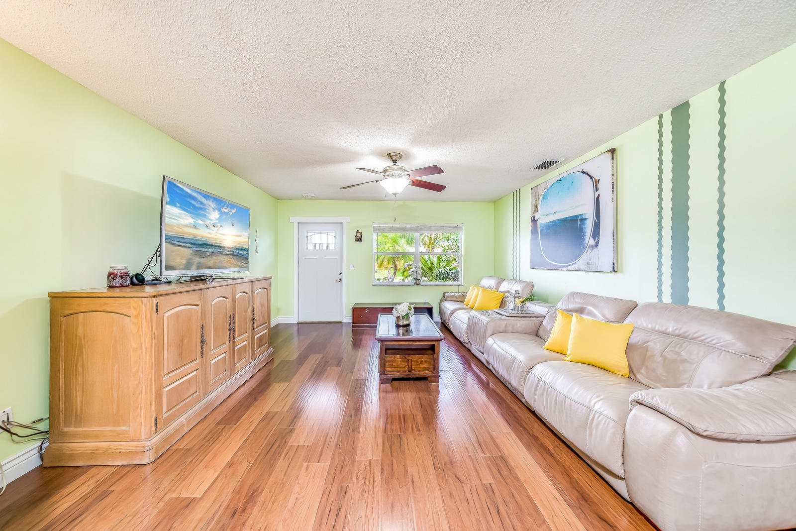22491 Labrador Street Boca Raton, FL 33428 - Photo 16 of 74 Living Room