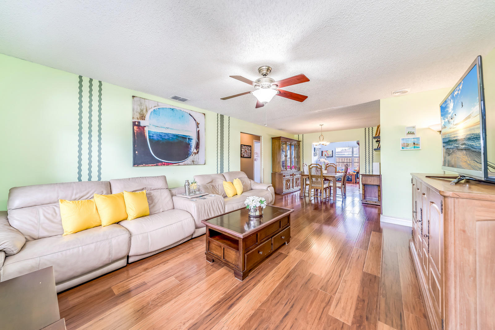 22491 Labrador Street Boca Raton, FL 33428 - Photo 17 of 74 Living Room