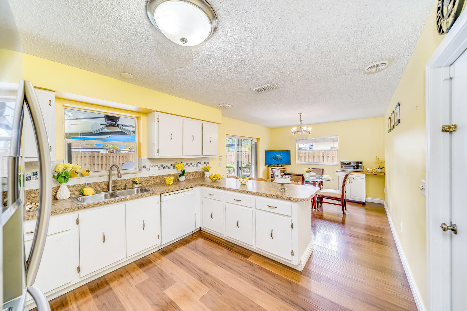 22491 Labrador Street Boca Raton, FL 33428 - Photo 28 of 74 Kitchen