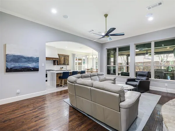 $829,900 | 8841 Sutton Drive, Frisco, TX 75035