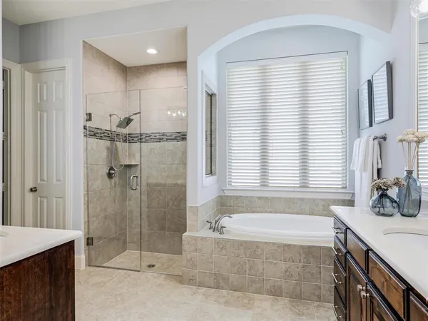 $829,900 | 8841 Sutton Drive, Frisco, TX 75035