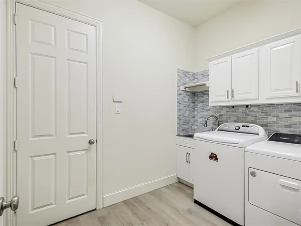 $829,900 | 8841 Sutton Drive, Frisco, TX 75035