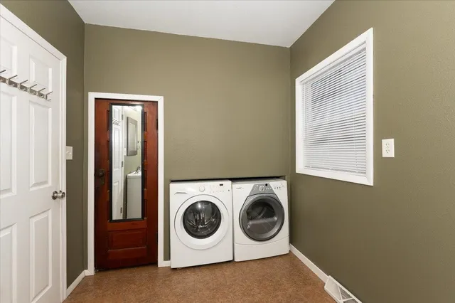 $165,000 | 3701 East 2nd Street, Superior, WI 54880