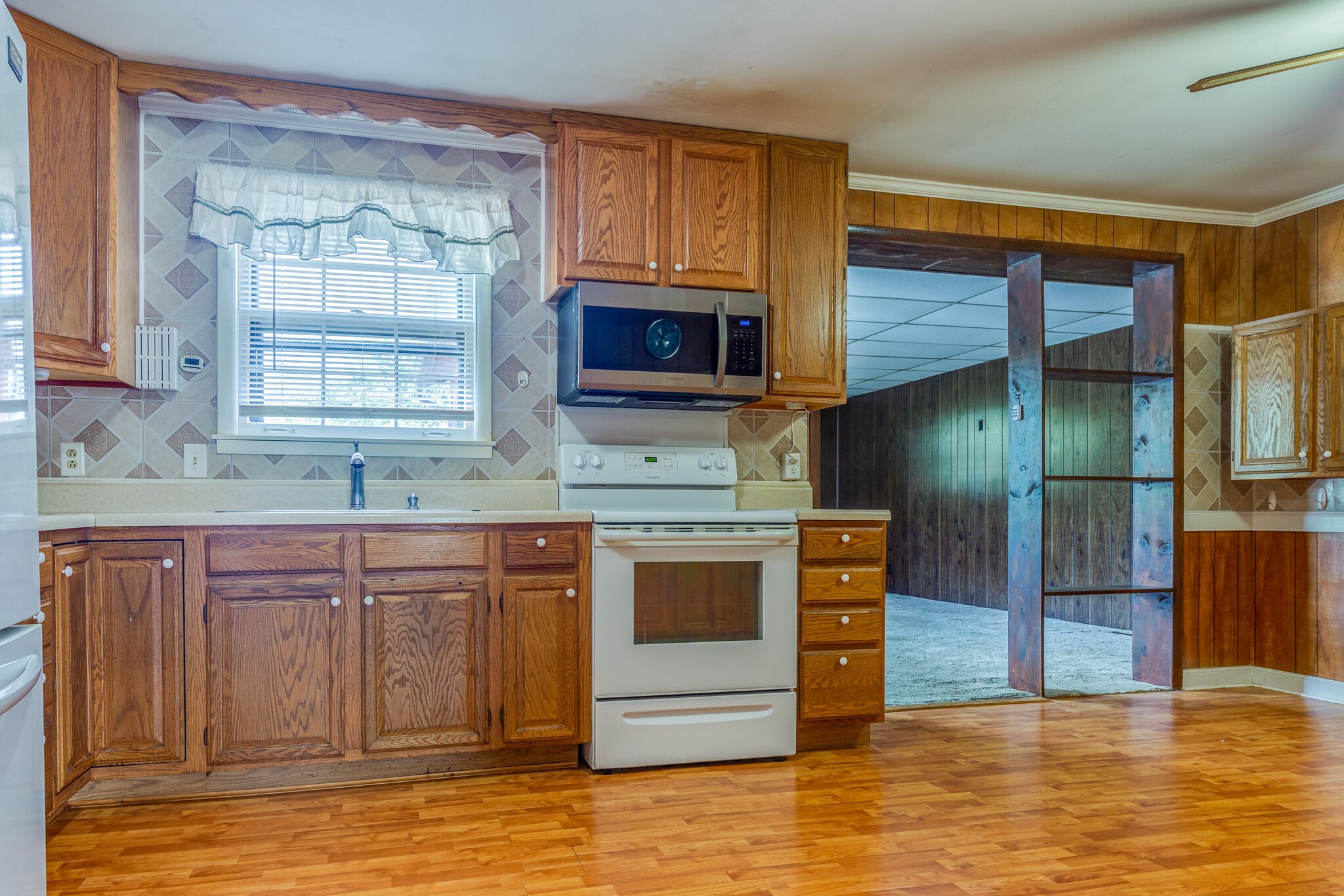 716 Reeves Road Antioch, TN 37013 - Photo 5 of 16 Gallery Image 5