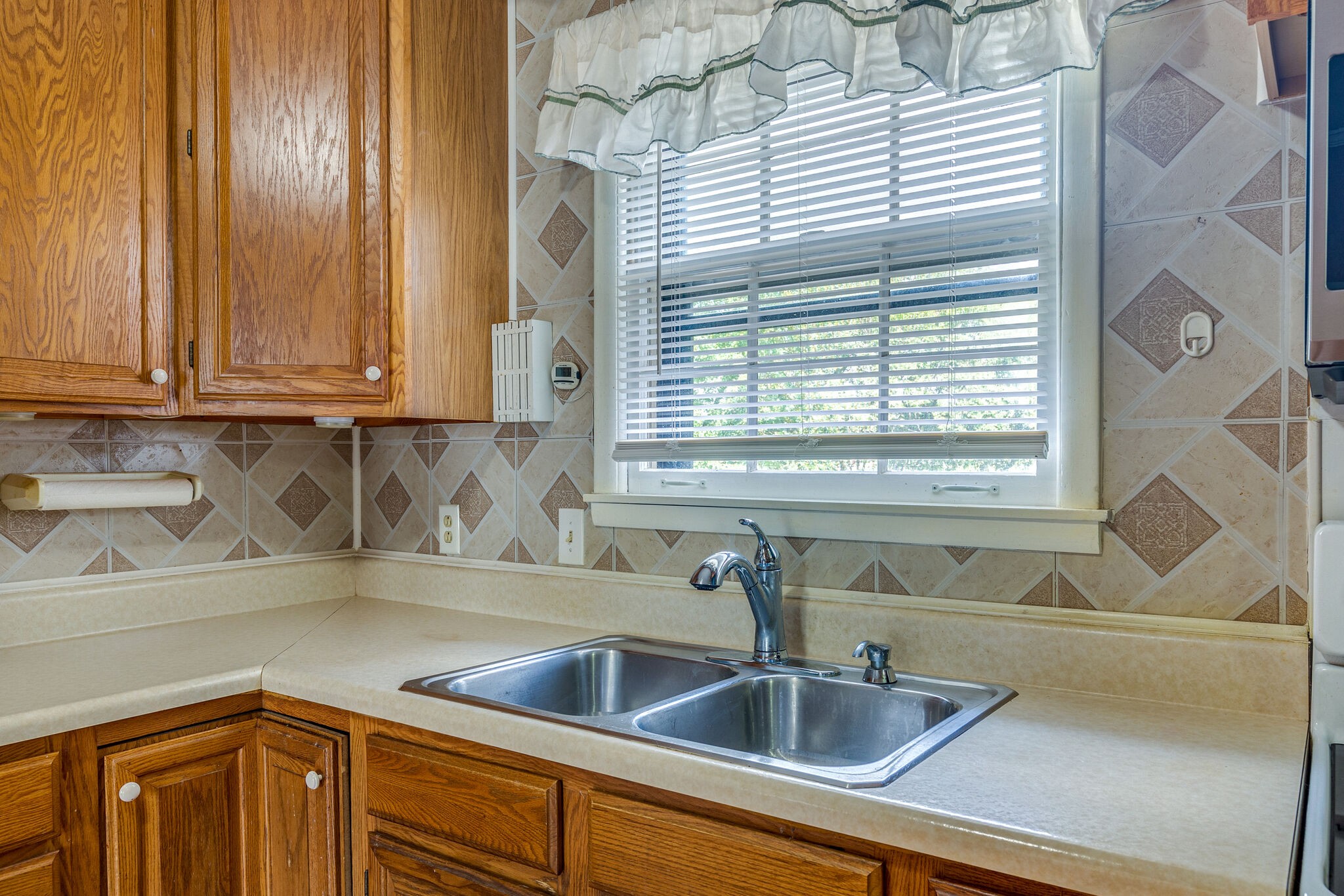 716 Reeves Road Antioch, TN 37013 - Photo 7 of 16 Gallery Image 7