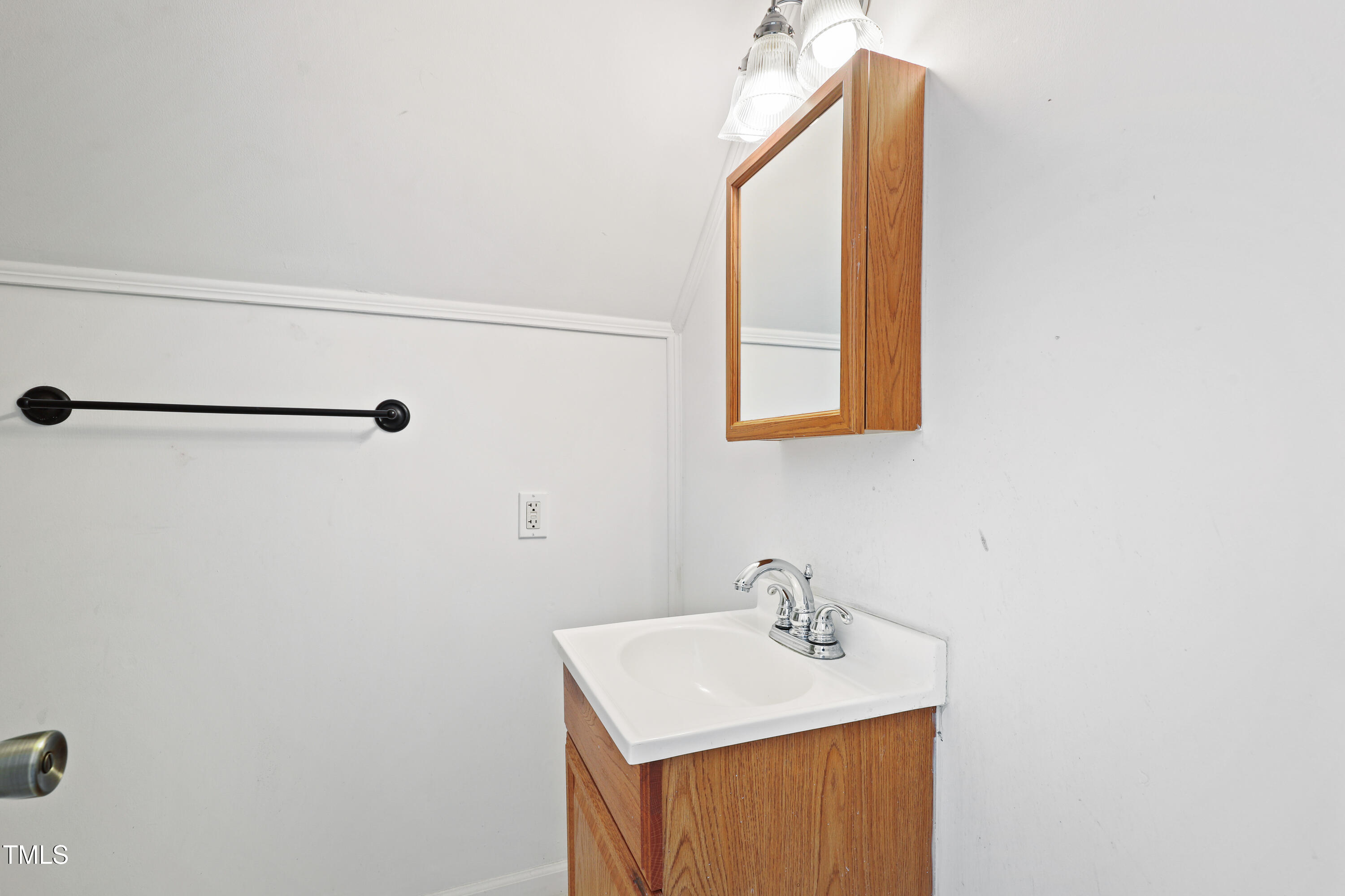 3223 Polite Lane Raleigh, NC 27610 - Photo 27 of 32 27