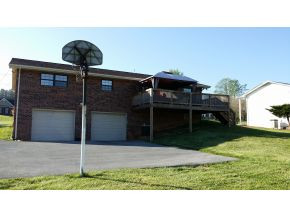 592 Hales Chapel Road Gray, TN 37615 - Photo 4 of 24 Room to play