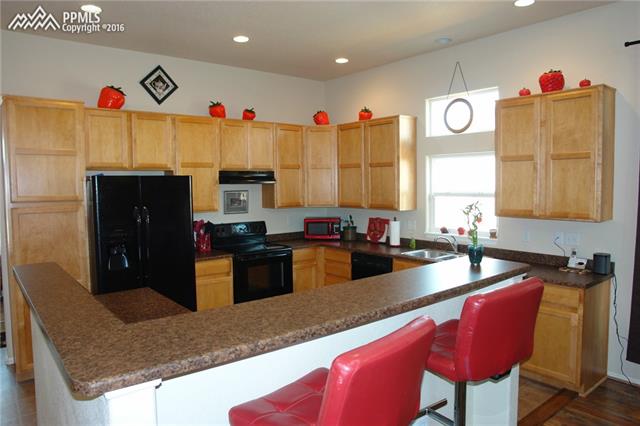 6961 Red Cardinal Loop Colorado Springs, CO 80908 - Photo 5 of 31 Gallery Image 5
