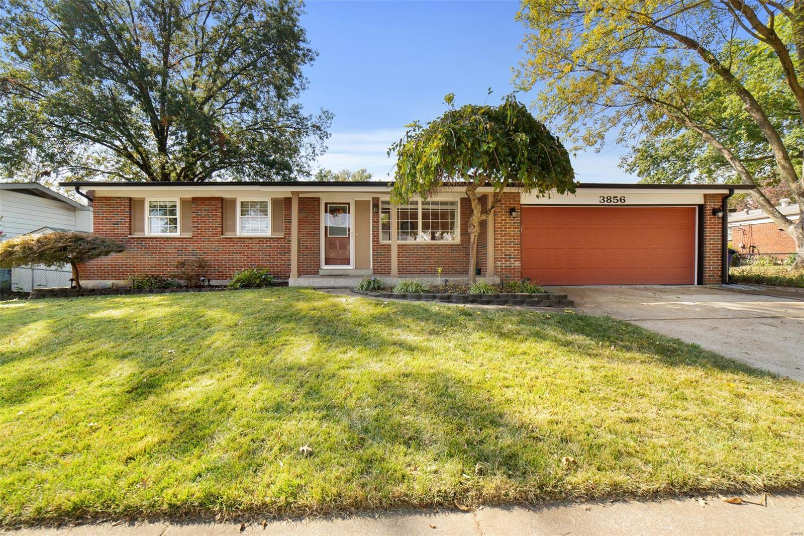 3856 Buckley Road St. Louis, MO 63125 - Photo 1 of 28 Gallery Image 1