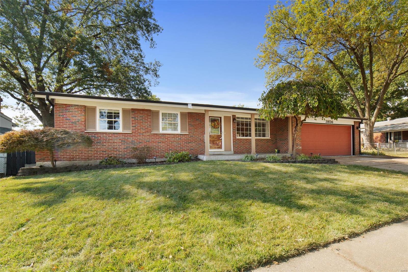 3856 Buckley Road St. Louis, MO 63125 - Photo 3 of 28 Gallery Image 3